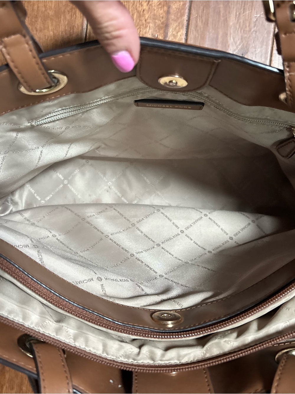 MICHAEL KORS Brown Pebbled Leather Tote Bag - Picture 8 of 14